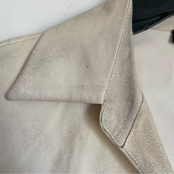 Gucci Silver Tone Bar Pin with Suede Shirt - Picture 8 of 16